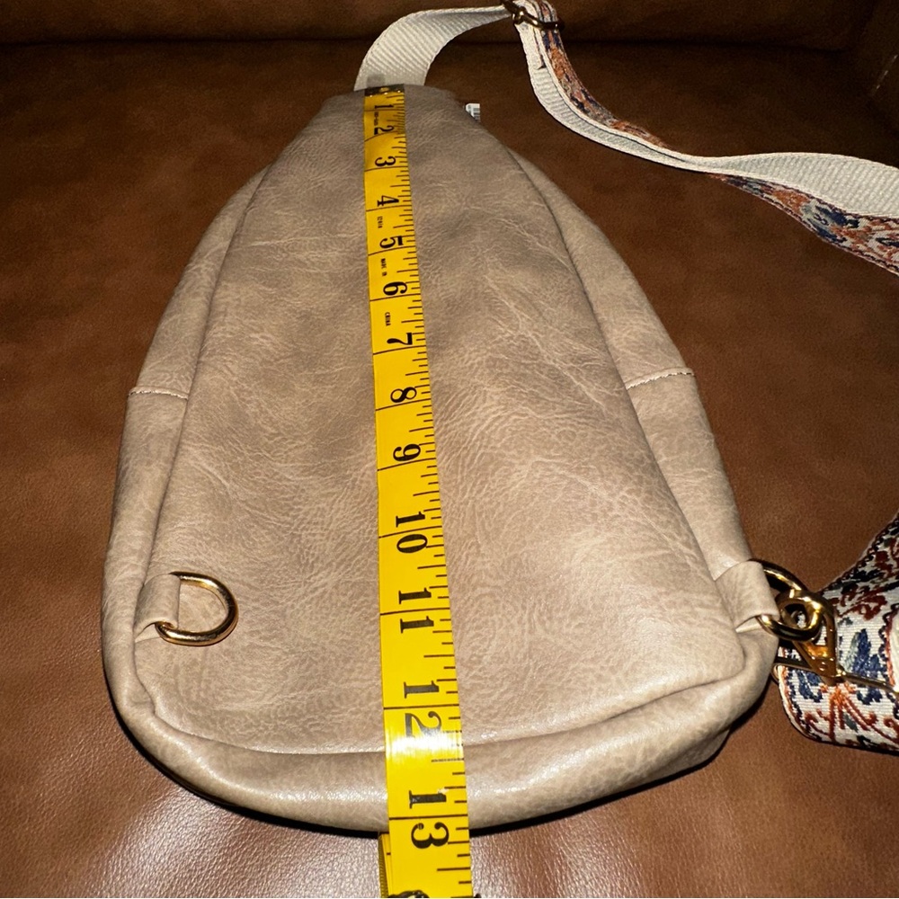NWT Sam & Hadley Studded Deluxe Sling Tan Crossbody - Picture 9 of 11